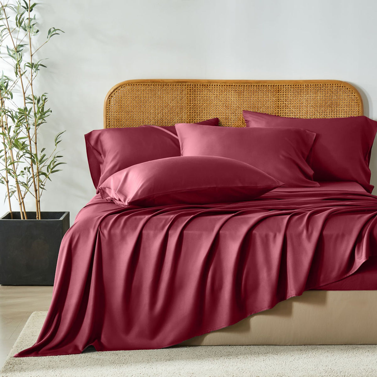 Bamboo-Polyester Luxury Fitted Sheet Set